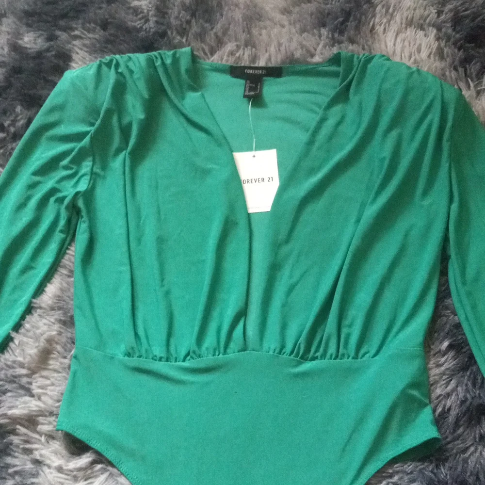 NWT Green Bodysuit Forever 21 size small - Picture 4 of 11